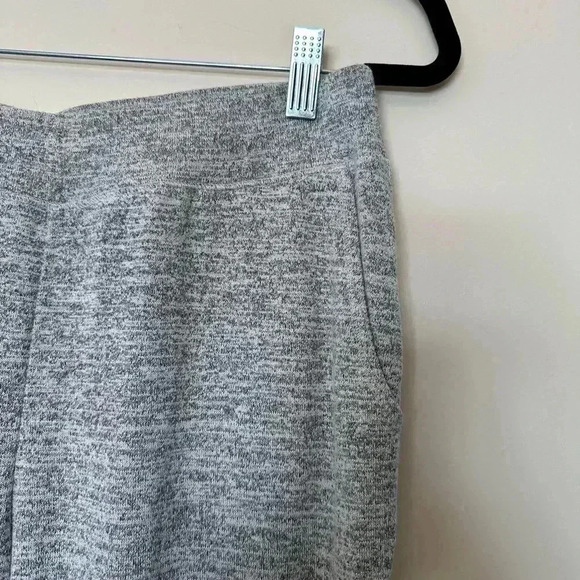 Like New Chico’s Straight Leg Silver Grey Pants - Picture 2 of 5
